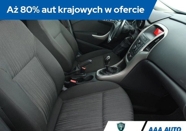 Opel Astra cena 27000 przebieg: 169248, rok produkcji 2012 z Świętochłowice małe 277